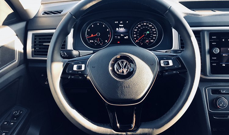 Volkswagen Atlas SE Fullerton car rental, Buena Park car rental, Irvine car rent